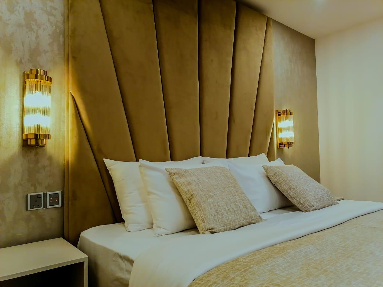 Spacious living room in C7 luxury 3-bedroom serviced apartment Colombo